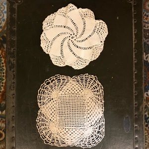 HANDMADE WITH LOVE DOILIES